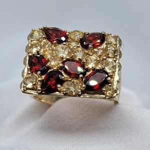 NWOT Gold Garnet Ring
